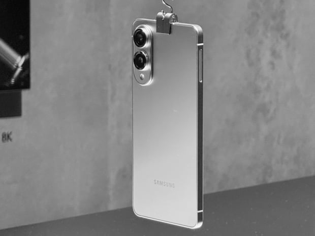 Se dice que Samsung encenderá su Galaxy S25 Ultra -in Edge el 16 de abril, la carrera inicial de 40k unidades 85