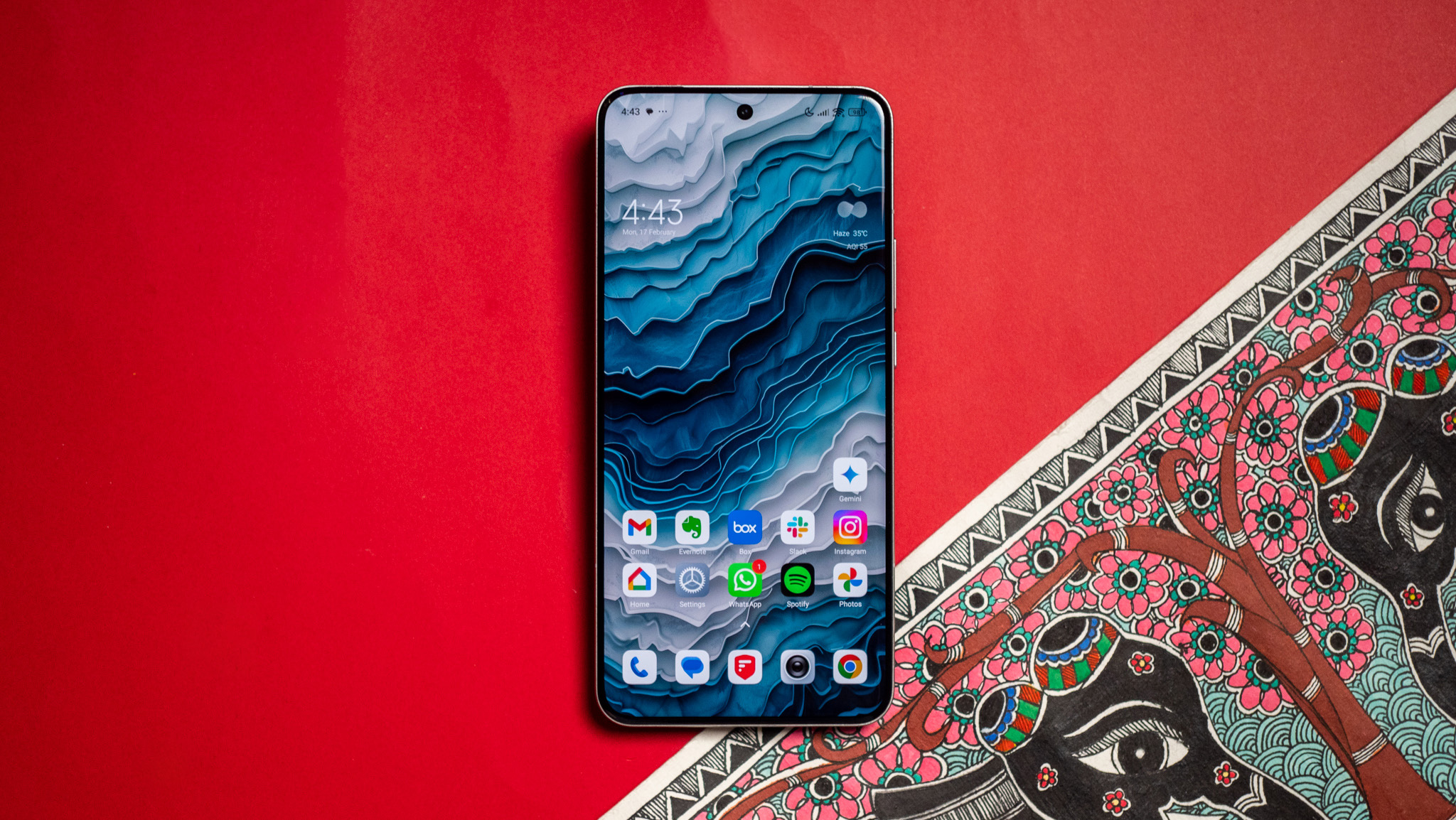 Xiaomi 15 Ultra Home Página contra las obras de arte indias