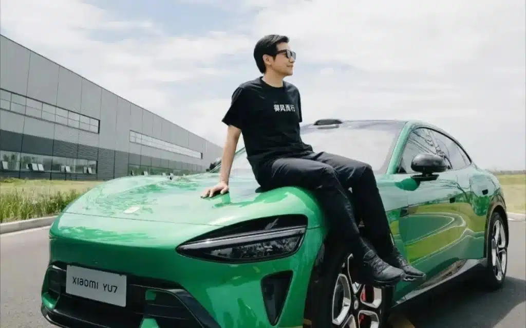 El CEO de Xiaomi Lei Jun tomó a Weibo, una gran plataforma de redes sociales en China, para alabar a Tesla y FSD di Tesla