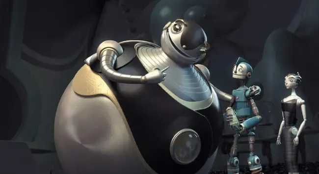 Tres robots animados conversando; uno es grande y redondo, otro es elegante y anguloso, mientras que el tercero es alto y esbelto