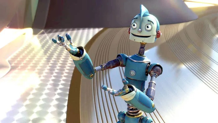 Personaje robot con gestos corporales de color azul metálico y una expresión acogedora en un ambiente elegante y futurista.
