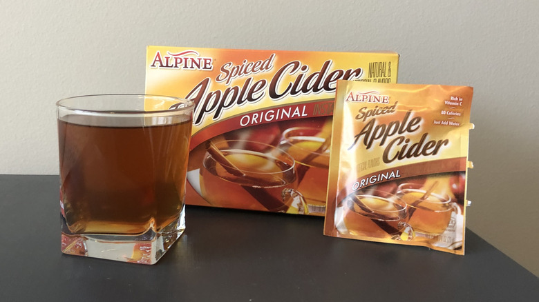 Pack Sidra de Manzana Especiada Alpina con vaso de cristal
