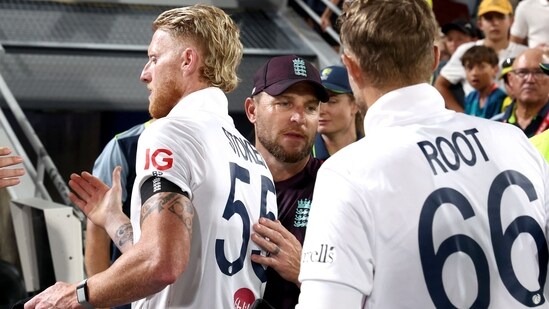 Inglaterra está bajo presión después de perder las dos primeras pruebas ante Australia in the Ashes. (AFP)