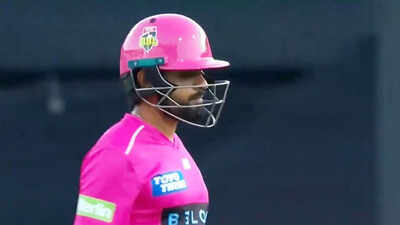 Babar Azam (Crédito de la imagen: BBL) ¡9 huyen de 10 bolas! Babar Azam vuelve a fracasar en BBL