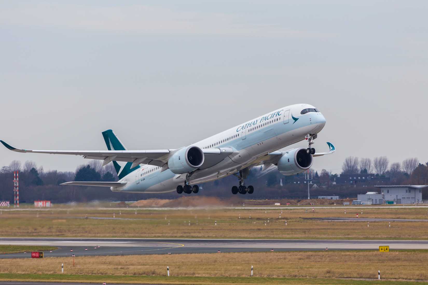 Cathay Pacific A350 con salida desde Düsseldorf