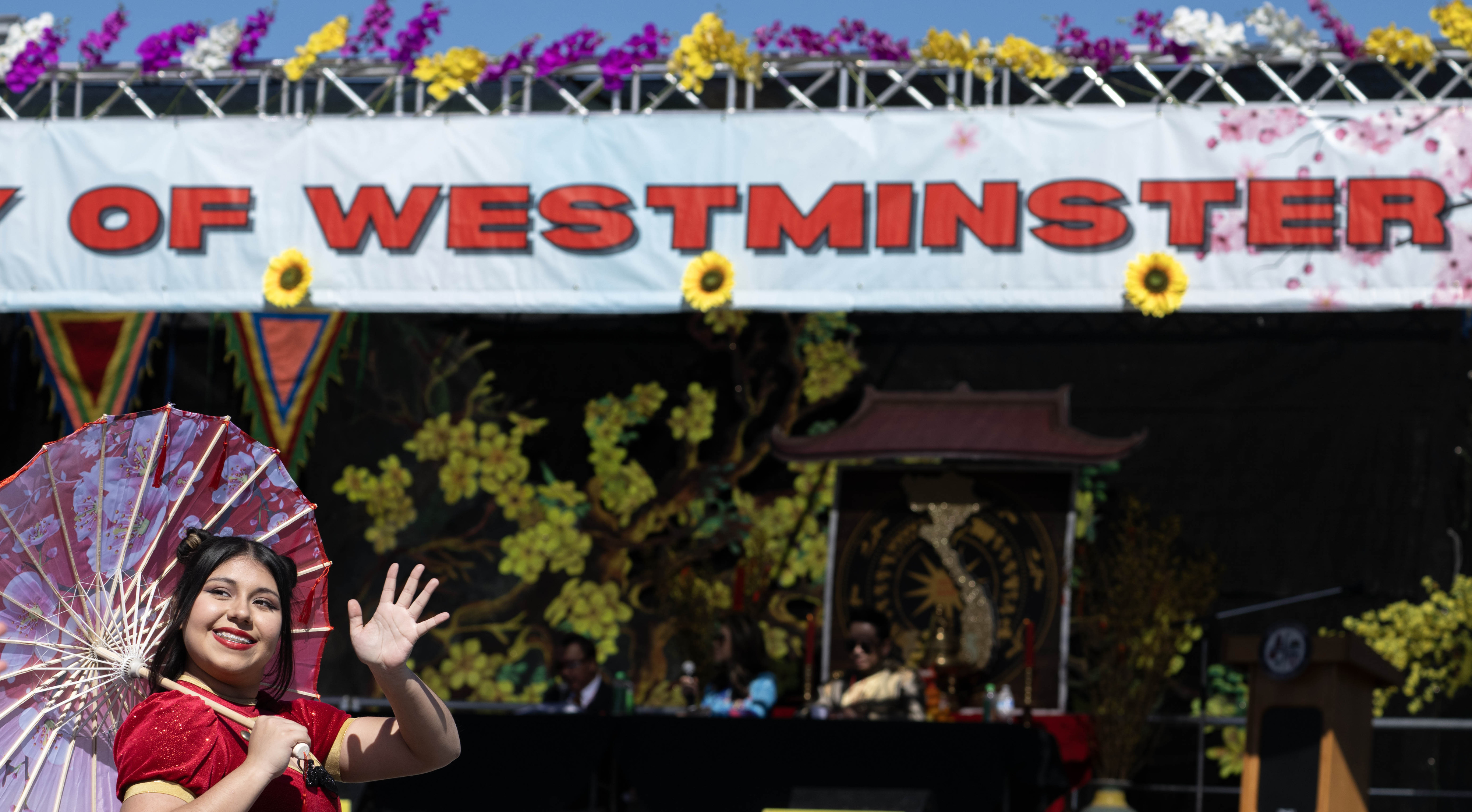 El Desfile Tet de Westminster contó con docenas de carrozas, bandas de música,...