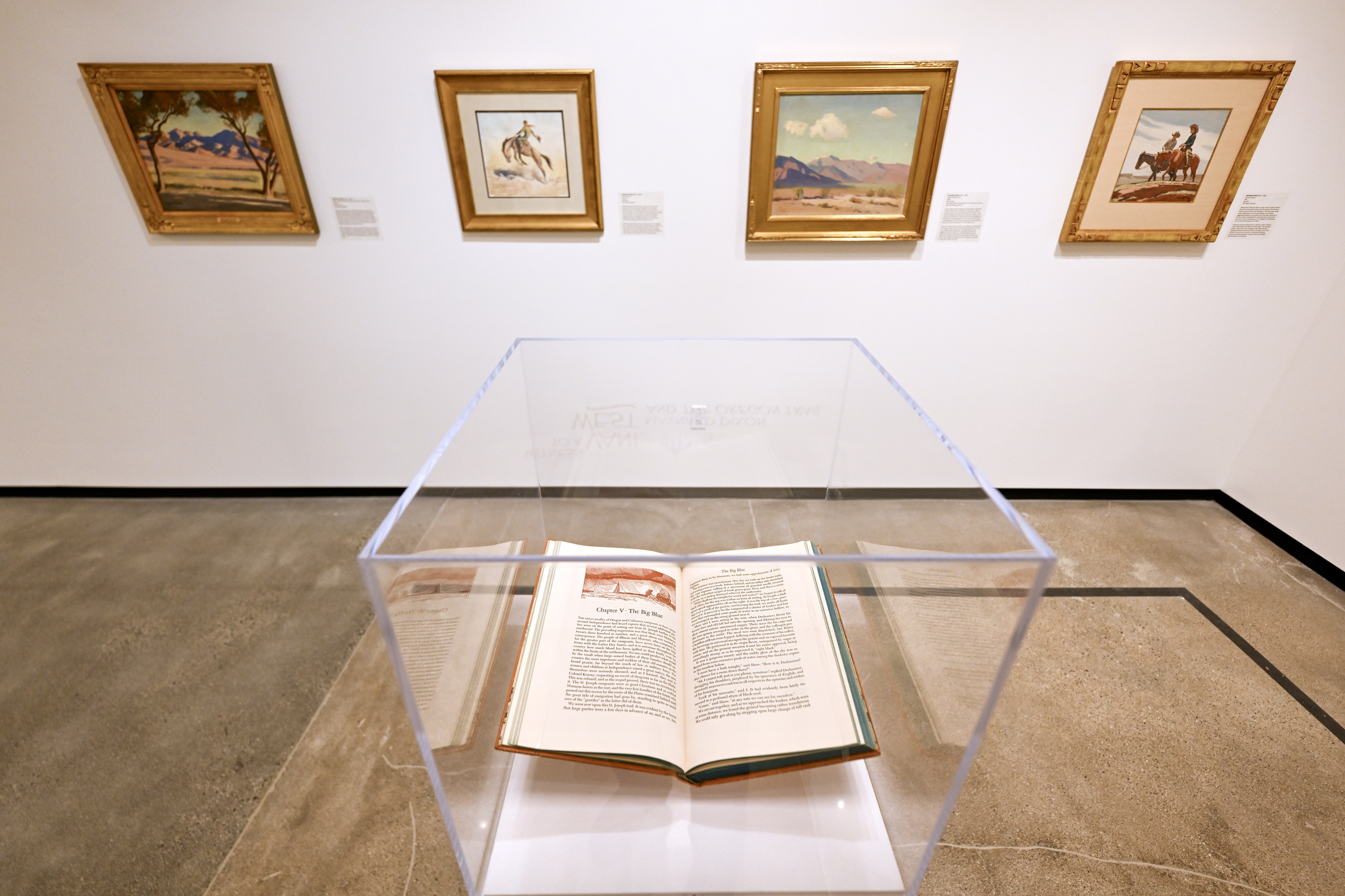 La obra de arte del artista del oeste americano Maynard Dixon con una edición de 1943...