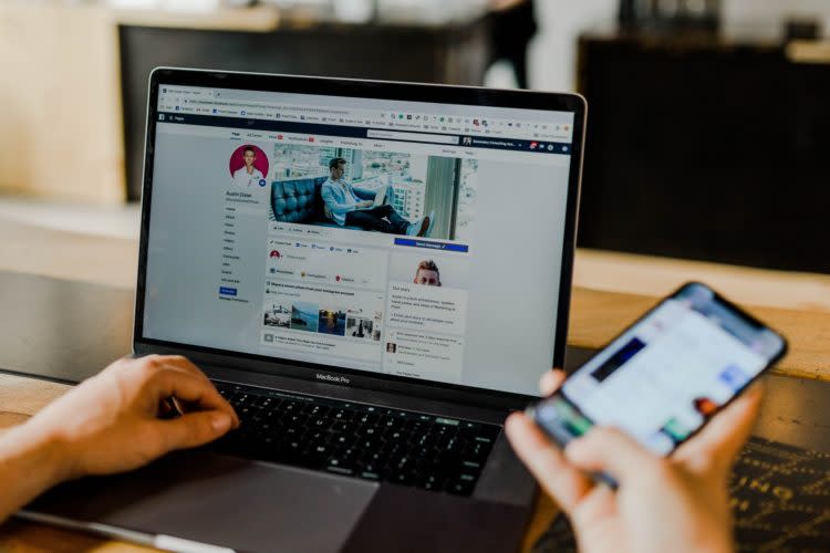 Jim Cramer explica por qué es fanático del director ejecutivo de Meta (META), Mark Zuckerberg