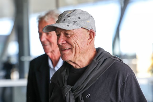 Ric Charlesworth, ex entrenador de hockey australiano y diputado de Perth.