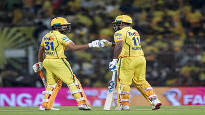 Chennai: el capitán de los Chennai Super Kings, Ruturaj Gaikwad, izquierda, y Sanju Samson (Foto del PTI) IPL 2026: