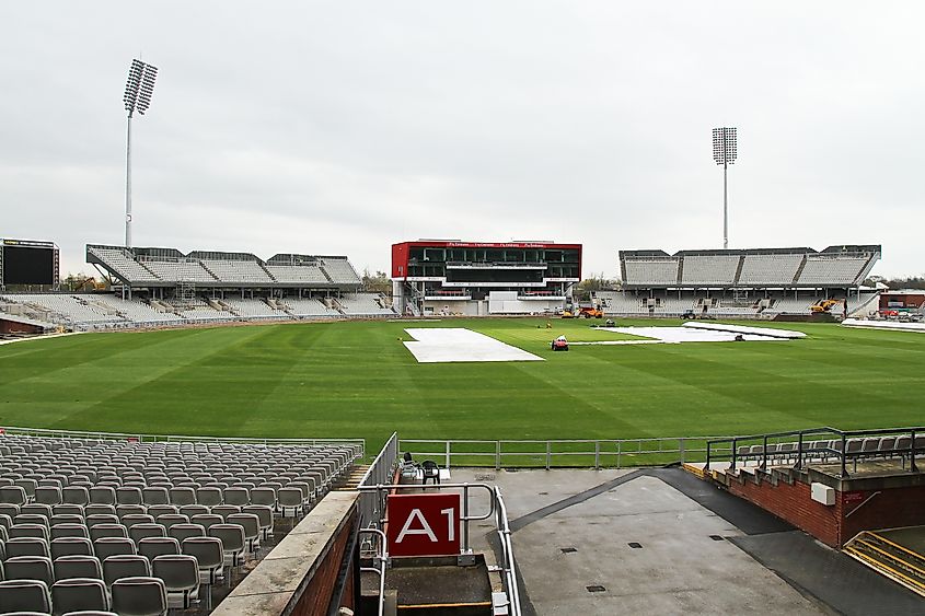 Vista aérea del campo de cricket de Old Trafford en Manchester, Reino Unido - Crédito editorial: Alan Carter / Shutterstock.com