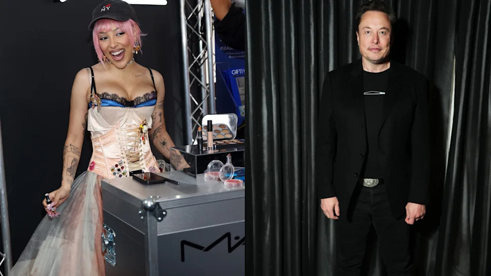 Dos imágenes: izquierda, Doja Cat de pelaje rosa con corsé y gorro en un evento de MAC. A la derecha, Elon Musk con un traje negro, de pie contra una cortina.